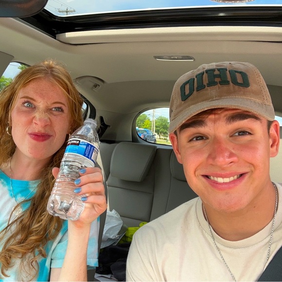 Meet your Posher, Gabriel - Picture 1 of 1